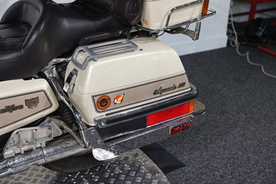 Lot 1989 Honda GL1200 Gold Wing Aspencade SE-i