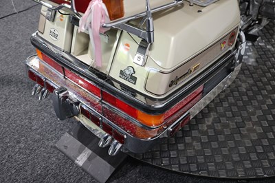 Lot 1989 Honda GL1200 Gold Wing Aspencade SE-i