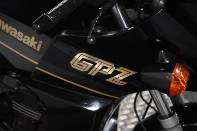 Lot 1989 Kawasaki GPZ900R