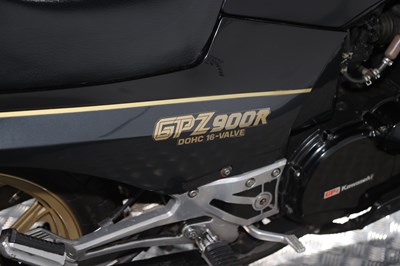Lot 1989 Kawasaki GPZ900R