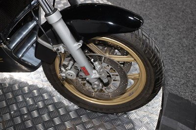 Lot 1989 Kawasaki GPZ900R