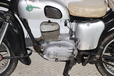 Lot 87 - 1965 MZ ES175
