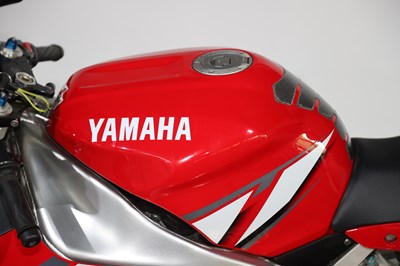 Lot 2001 Yamaha YZF-R1
