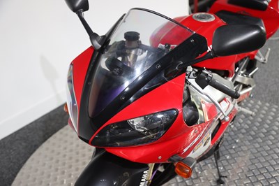 Lot 2001 Yamaha YZF-R1