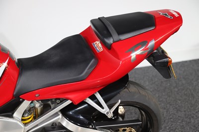 Lot 2001 Yamaha YZF-R1