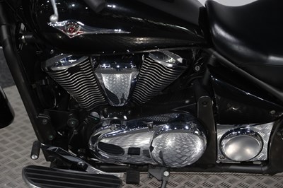 Lot 2014 Kawasaki VN900 Vulcan Classic
