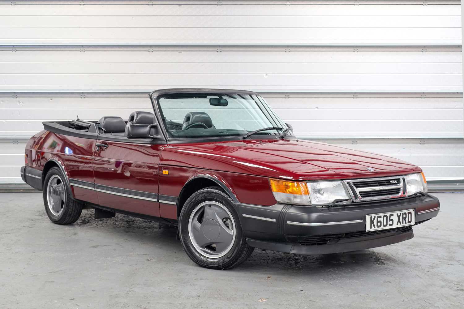 Lot 143 - 1993 Saab 900 S Convertible