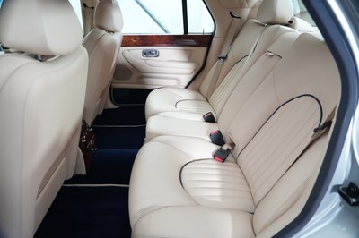 Lot 2001 Bentley Arnage Red Label