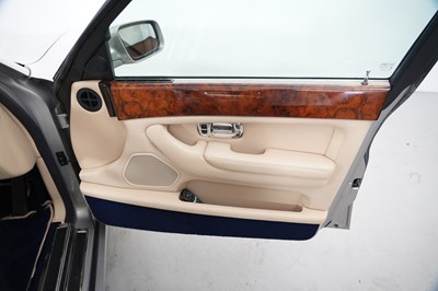 Lot 2001 Bentley Arnage Red Label
