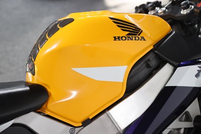 Lot 76 - 2001 Honda CBR900RR Fireblade