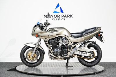 Lot 2000 Suzuki GSF1200S Bandit