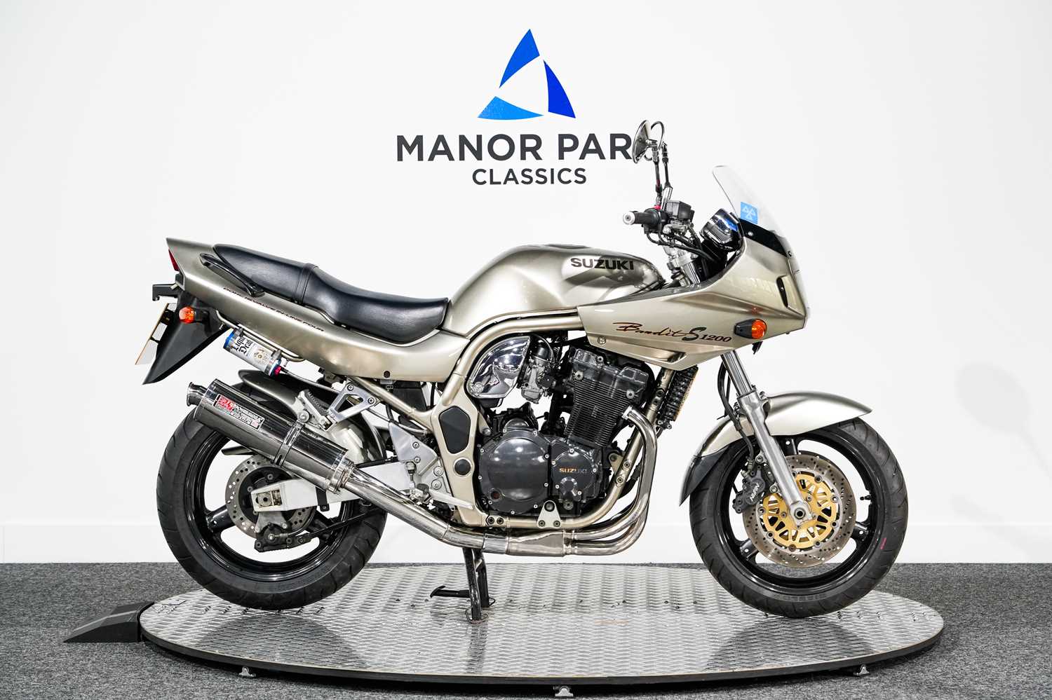 137 - 2000 Suzuki GSF1200S Bandit