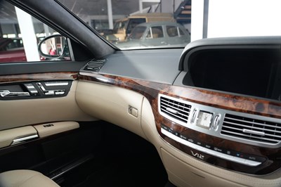 Lot 2006 Mercedes-Benz S 600 L
