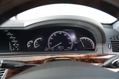 Lot 2006 Mercedes-Benz S 600 L