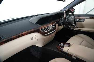 Lot 2006 Mercedes-Benz S 600 L