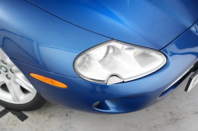 Lot 1997 Jaguar XK8 4.0 Coupe