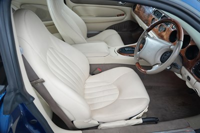 Lot 1997 Jaguar XK8 4.0 Coupe