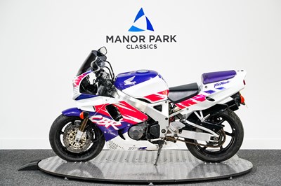 Lot 71 - 1994 Honda CBR900RR Fireblade
