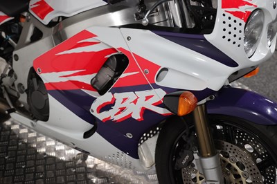 Lot 71 - 1994 Honda CBR900RR Fireblade