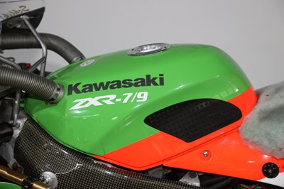 Lot 1992 Kawasaki ZXR-7/9 Ninja
