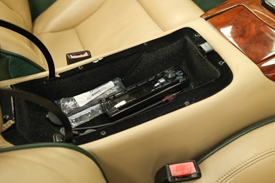 Lot 134 - 1999 Aston Martin DB7 Vantage Volante