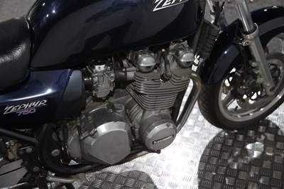 Lot 1992 Kawasaki Zephyr 750