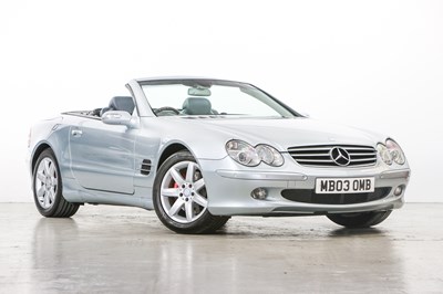 Lot 2004 Mercedes-Benz SL 500