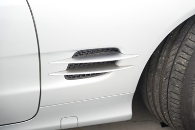 Lot 2004 Mercedes-Benz SL 500