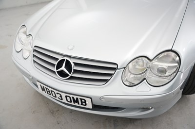 Lot 2004 Mercedes-Benz SL 500