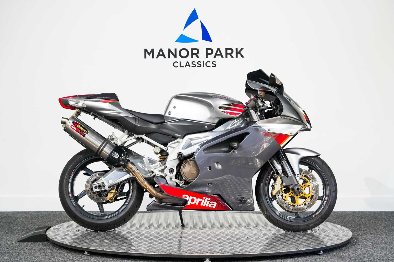 105 - 2004 Aprilia RSV Millie R