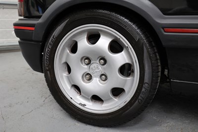 Lot 1989 Peugeot 205 GTI