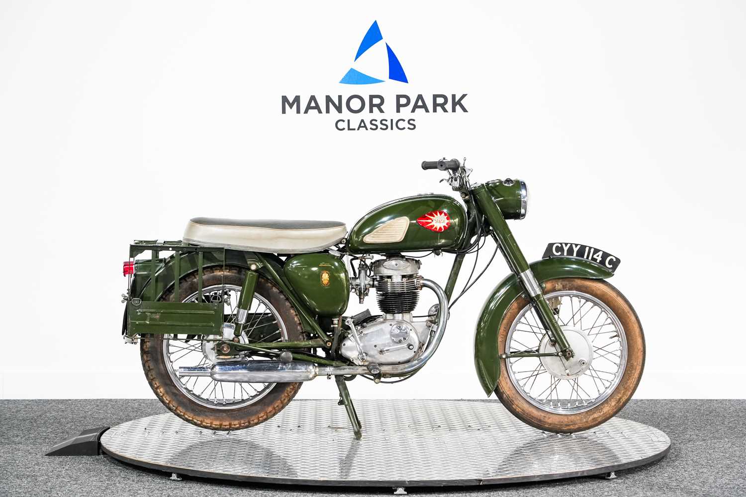 126 - 1965 BSA B40
