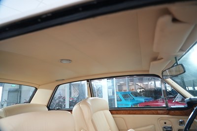 Lot 1974 Rolls-Royce Corniche