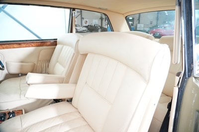 Lot 1974 Rolls-Royce Corniche
