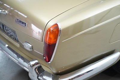 Lot 1974 Rolls-Royce Corniche