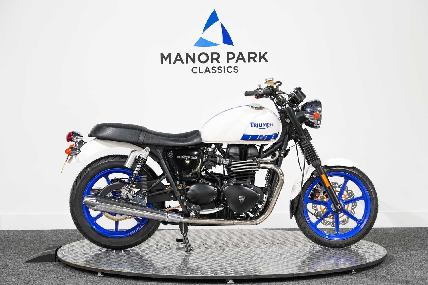 115 - 2009 Triumph Bonneville 865
