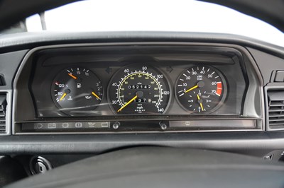 Lot 1991 Mercedes 190 E 1.8