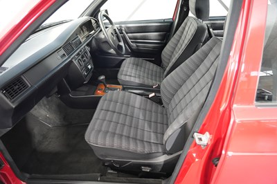 Lot 1991 Mercedes 190 E 1.8