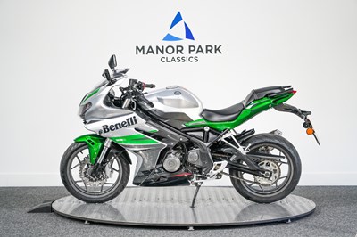 Lot 2017 Benelli 302R