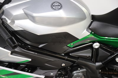 Lot 2017 Benelli 302R