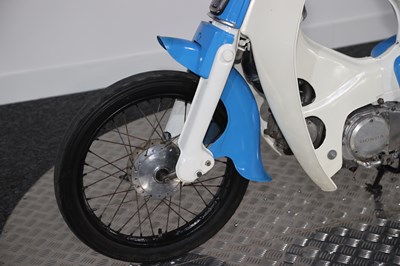 Lot 8 - 1982 Honda C90