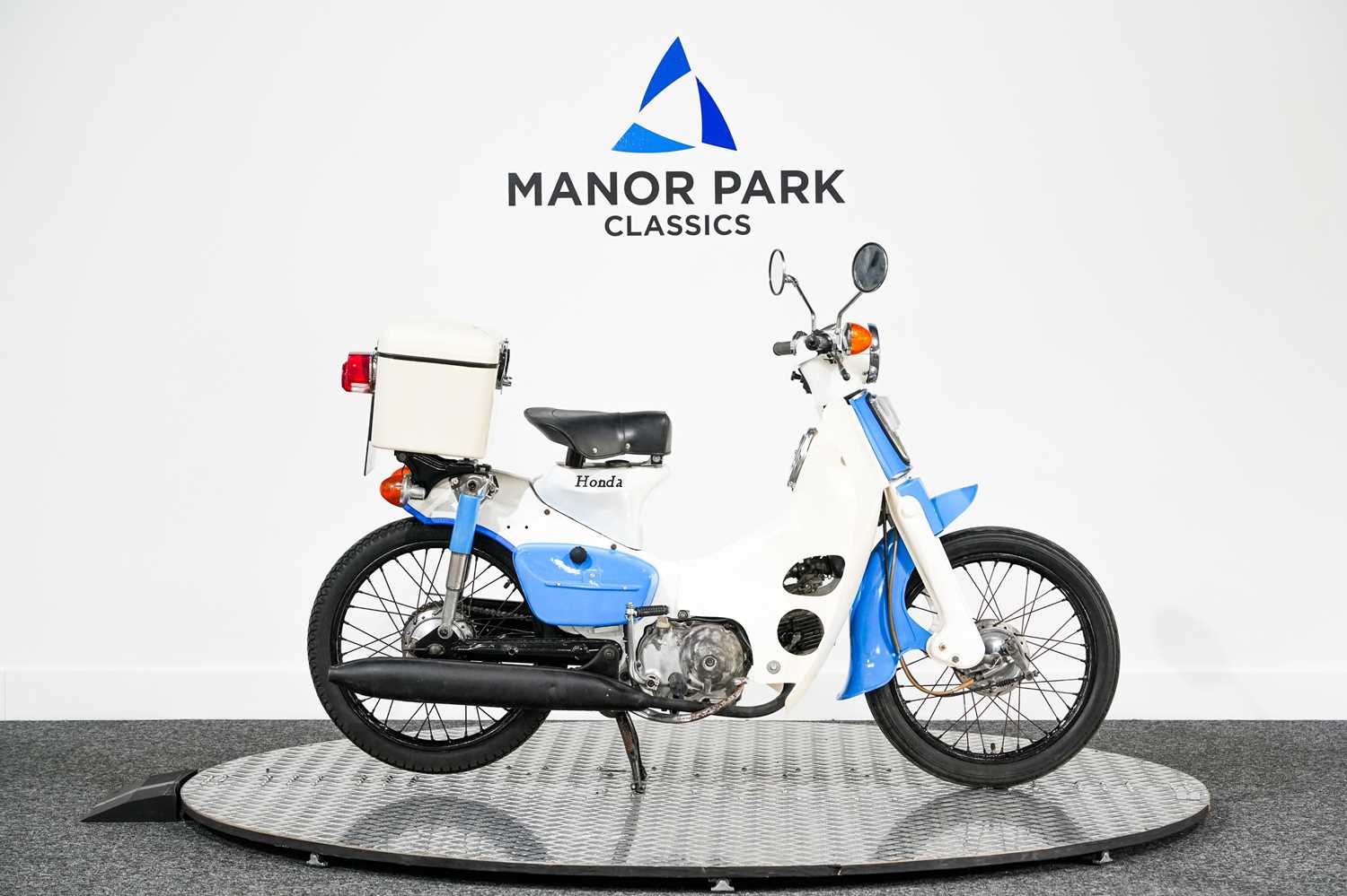 8 - 1982 Honda C90
