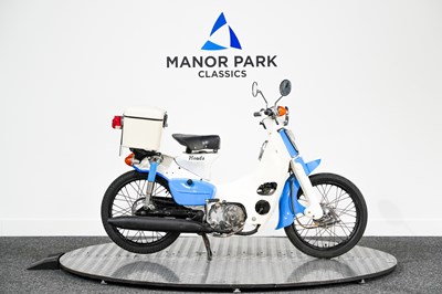 Lot 8 - 1982 Honda C90