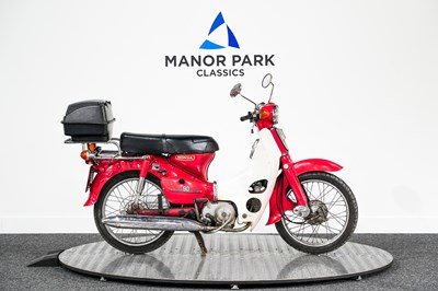 Lot 1981 Honda C90