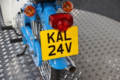Lot 1980 Honda C50