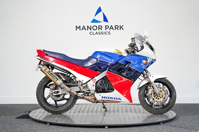 Lot 27 - 1986 Honda VFR750F