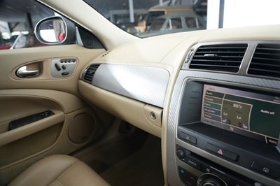 Lot 2007 Jaguar XKR 4.2 Coupe