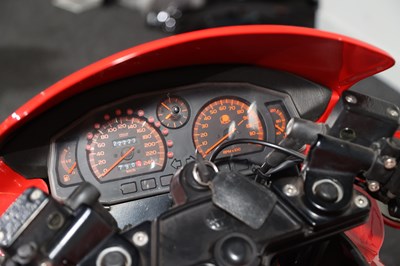 Lot 1989 Ducati 904 Paso