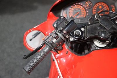 Lot 1989 Ducati 904 Paso