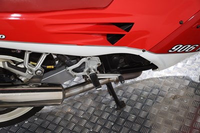 Lot 1989 Ducati 904 Paso